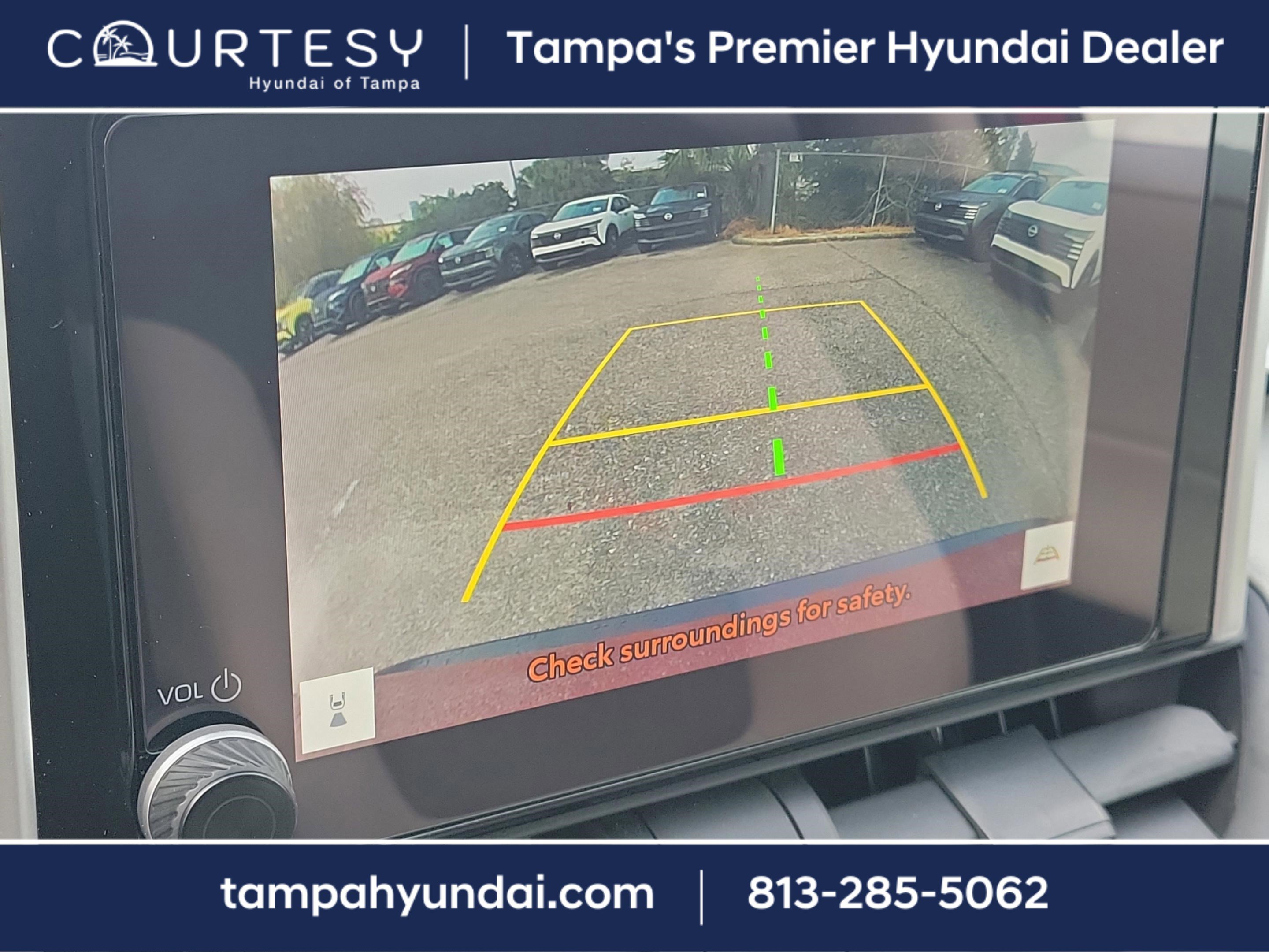 Used 2024 Toyota RAV4 XLE image 31