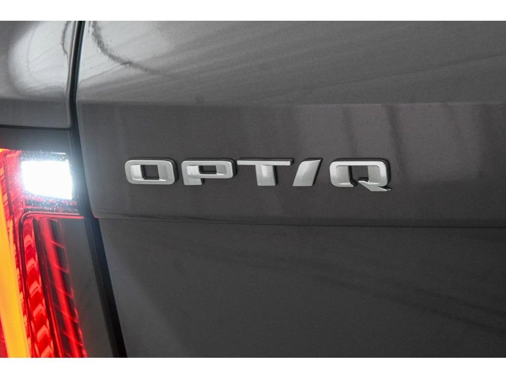 New 2026 Cadillac Optiq Luxury 2 image 37