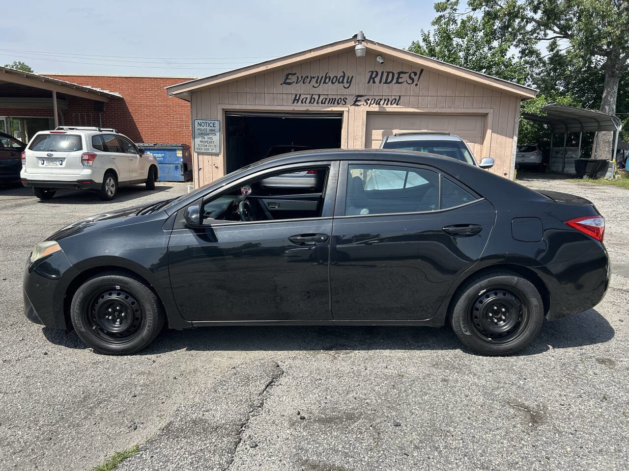 Used 2015 Toyota Corolla LE image 33