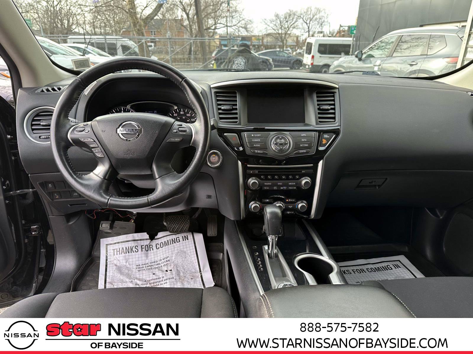 Used 2019 Nissan Pathfinder SV image 18