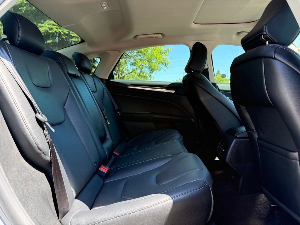 Used 2020 Ford Fusion Titanium AWD/4WD image 18