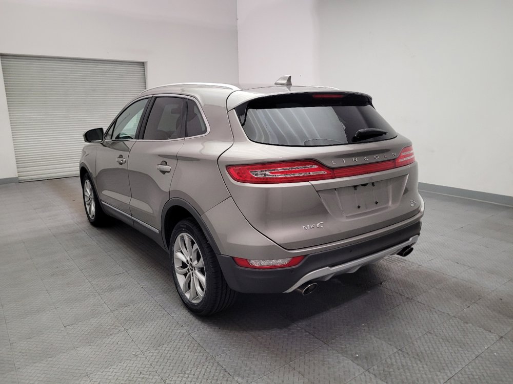 Used 2016 Lincoln MKC Select w/ Select Plus Package FWD image 5