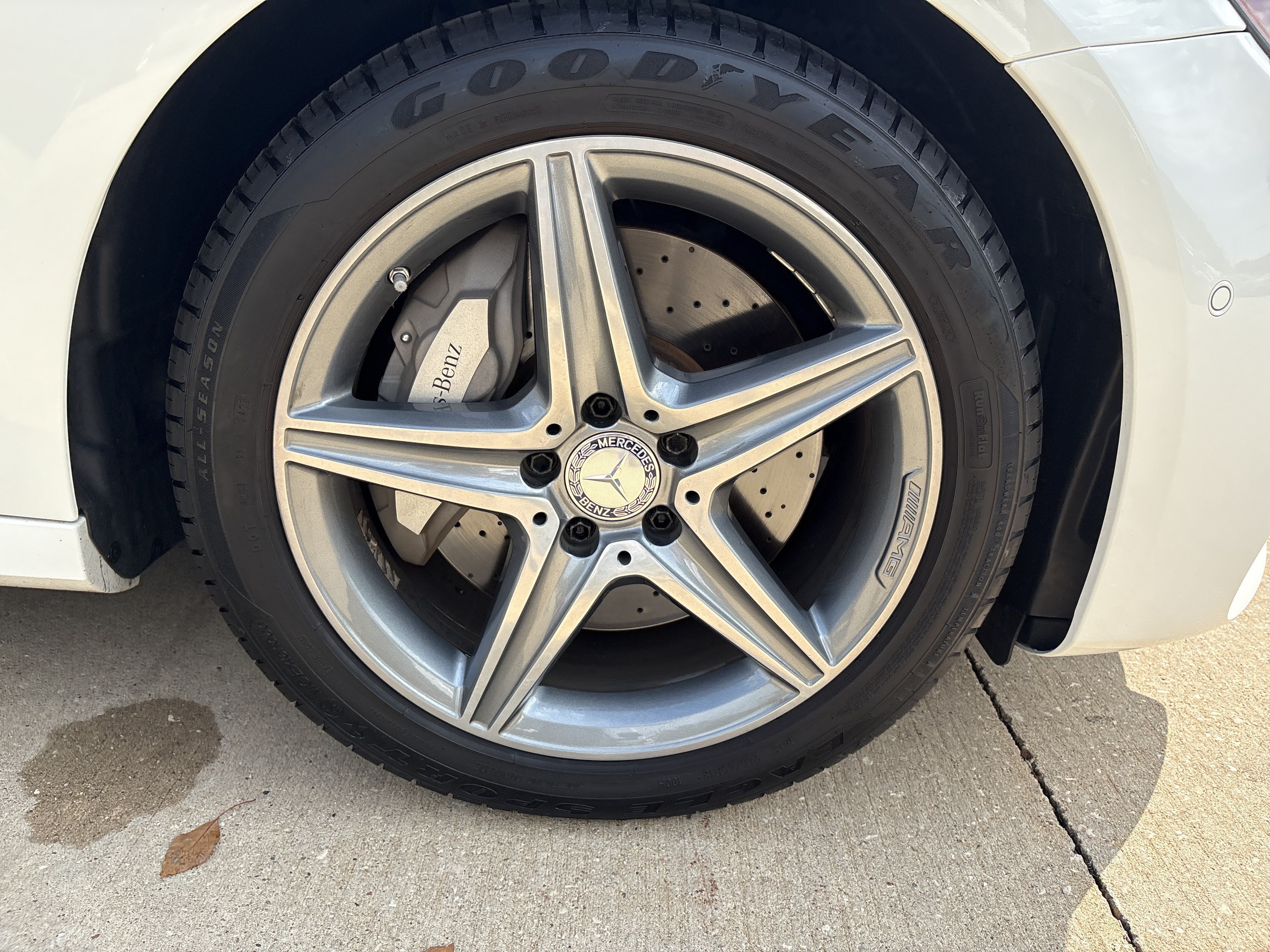Used 2017 Mercedes-Benz E 300 4MATIC image 10