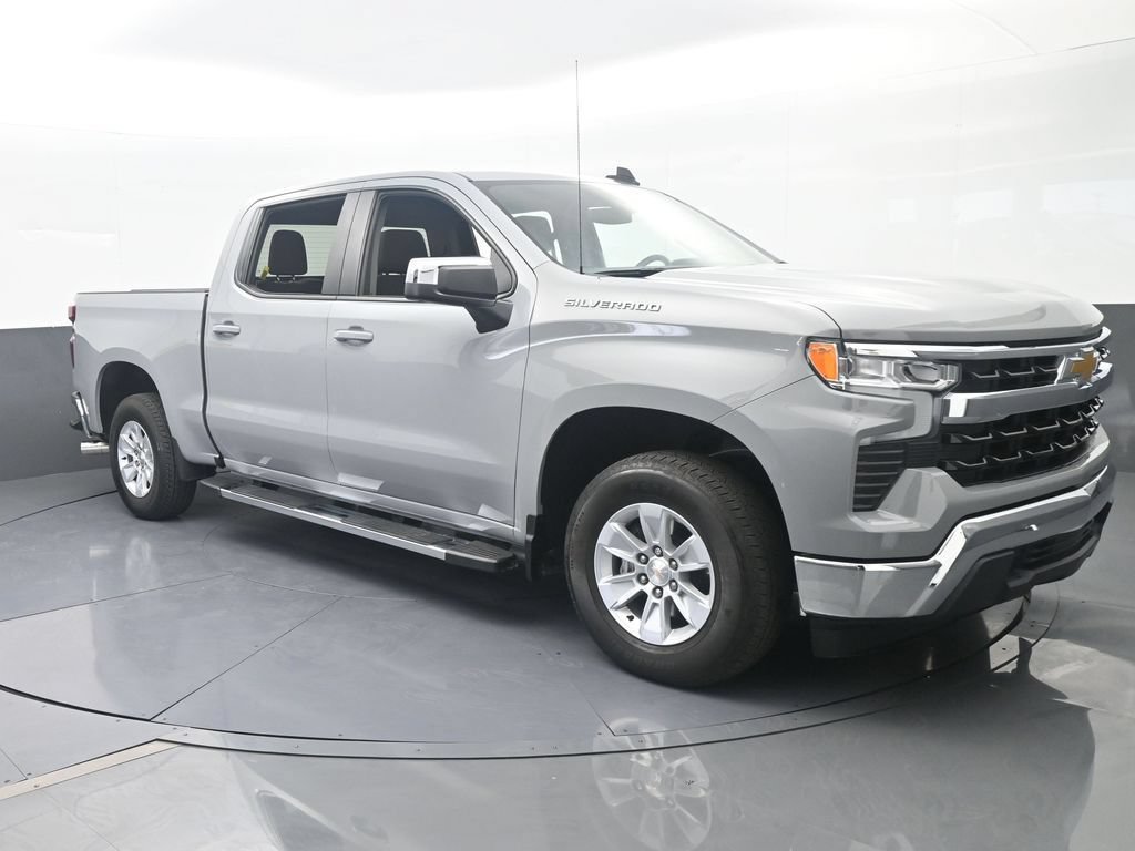 Used 2024 Chevrolet Silverado 1500 LT RWD image 8
