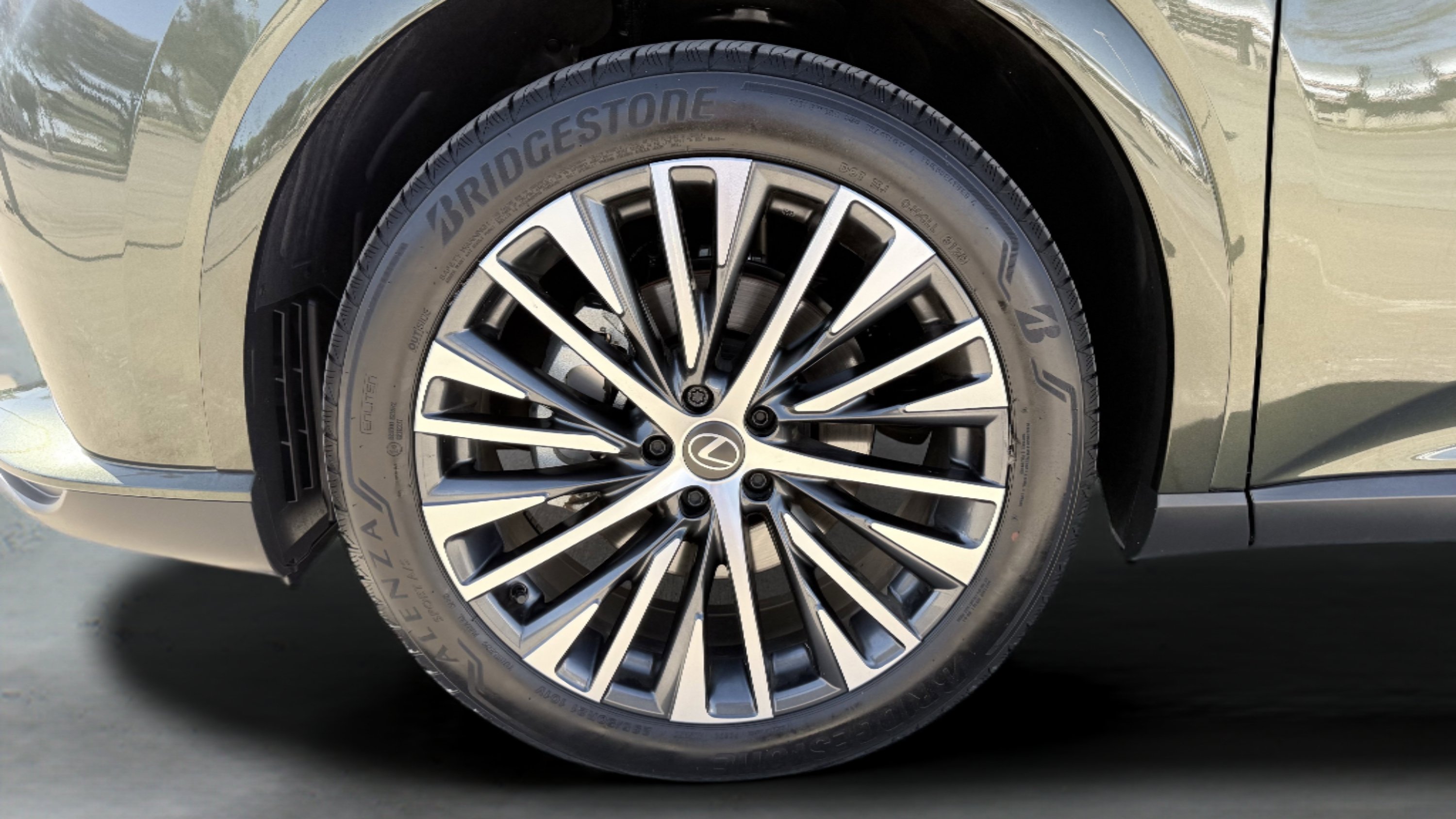 Used 2026 Lexus RX 350 Premium Plus w/ Accessory Package (Z1) FWD image 15