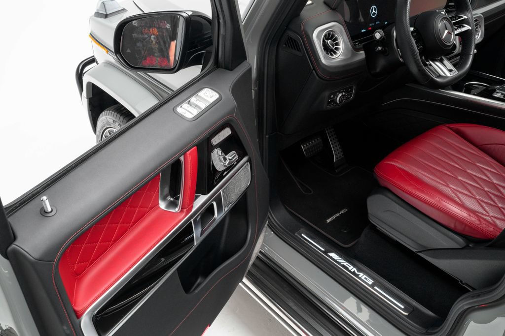 Used 2025 Mercedes-Benz G 63 AMG 4MATIC image 19