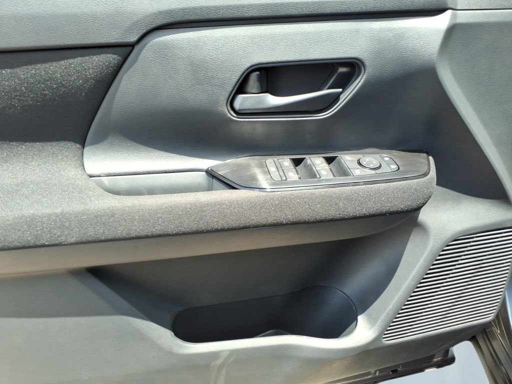 New 2026 Nissan Kicks S FWD image 13
