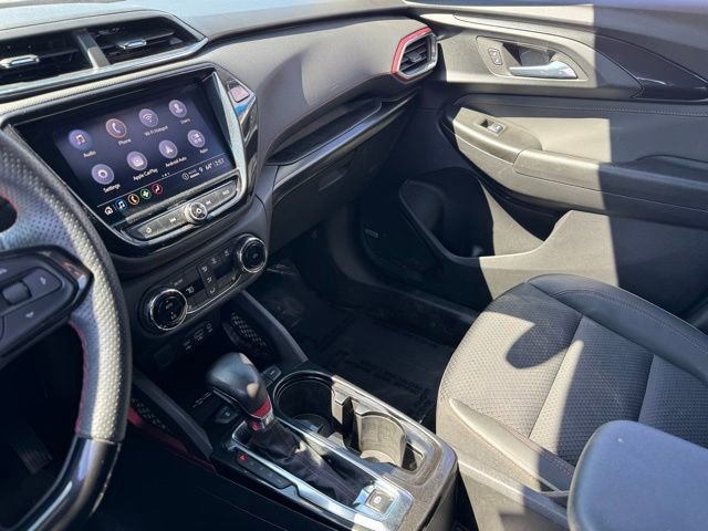 Certified 2022 Chevrolet TrailBlazer RS w/ Technology Package AWD/4WD image 16