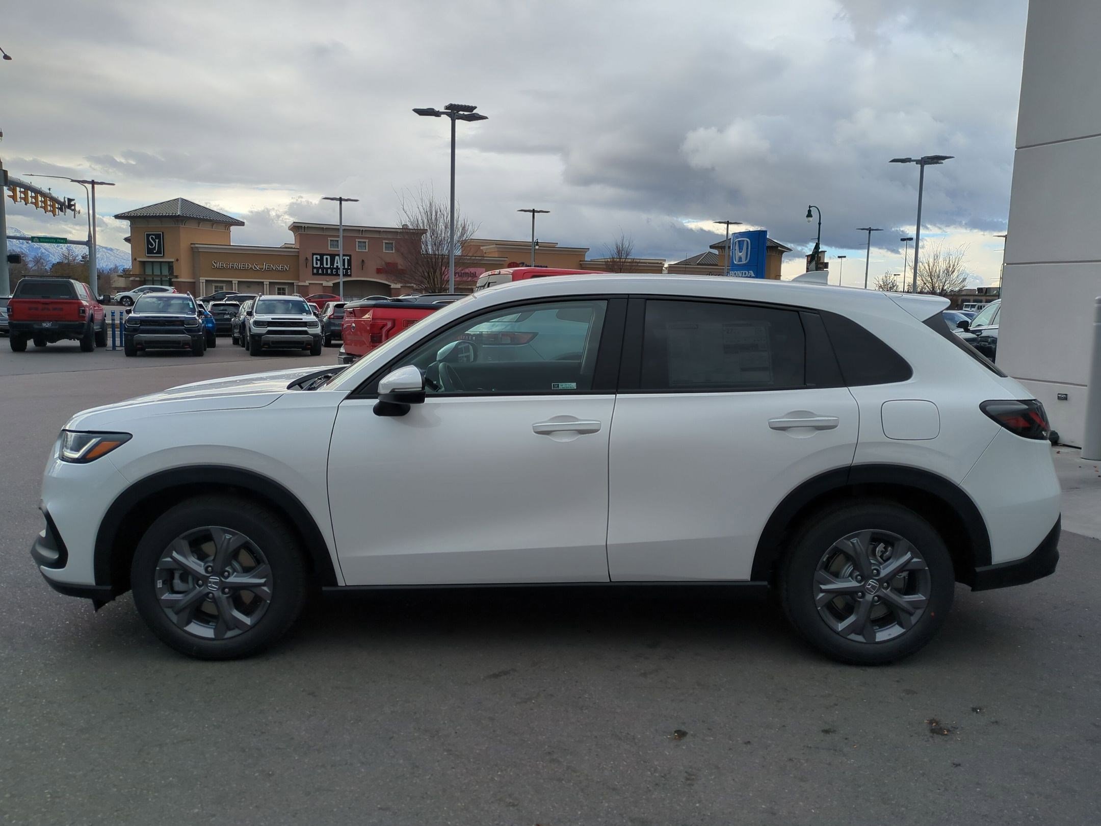 New 2026 Honda HR-V LX image 8