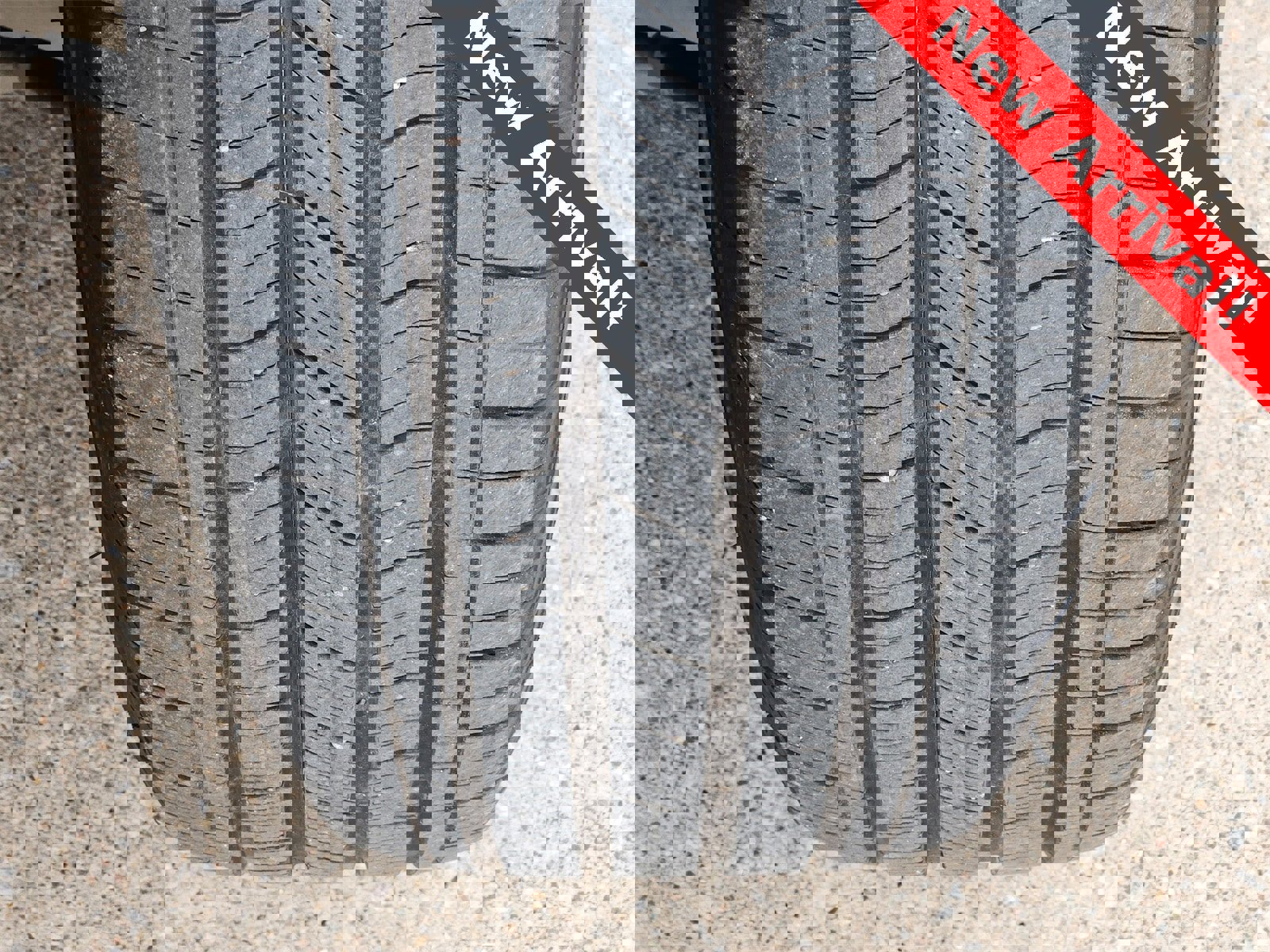 Used 2024 Jeep Grand Cherokee L Laredo image 11