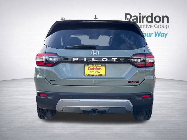 Certified 2026 Honda Pilot TrailSport image 6