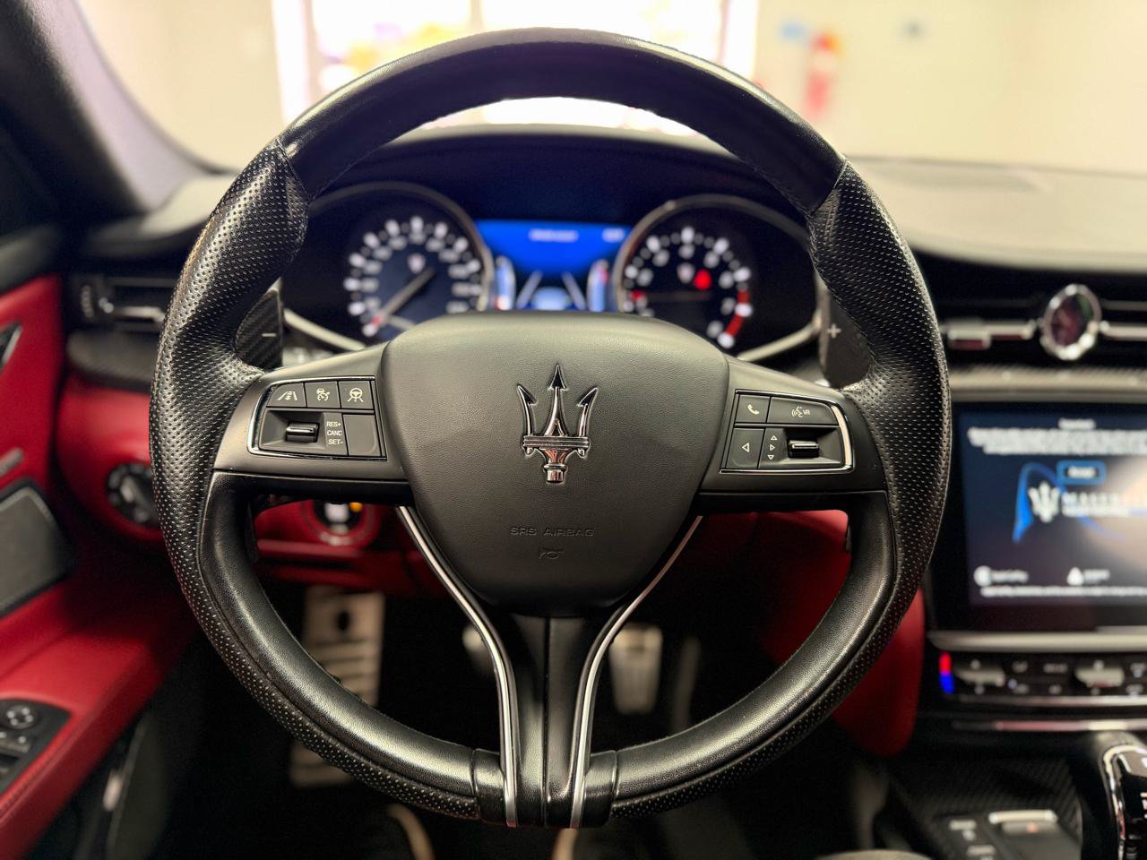 Used 2018 Maserati Quattroporte S GranSport Q4 AWD/4WD image 17