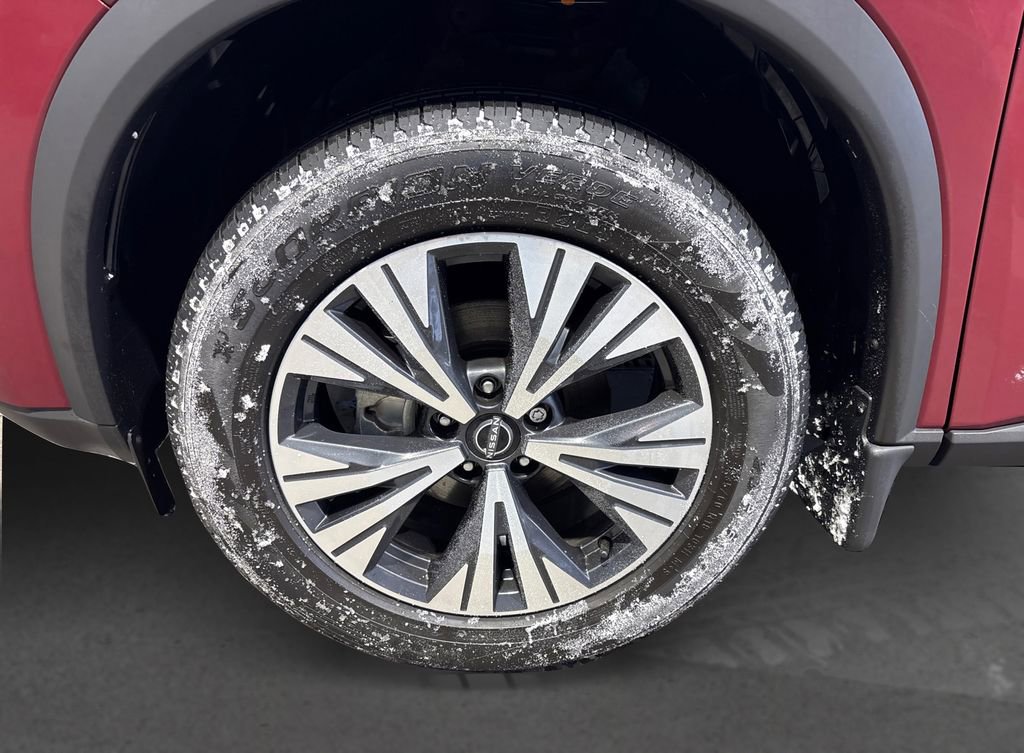 Used 2023 Nissan Rogue SV image 12