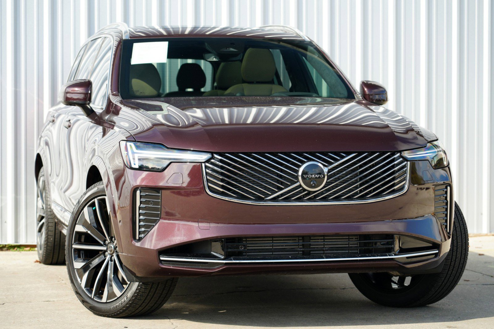 Used 2025 Volvo XC90 T8 Ultra image 4