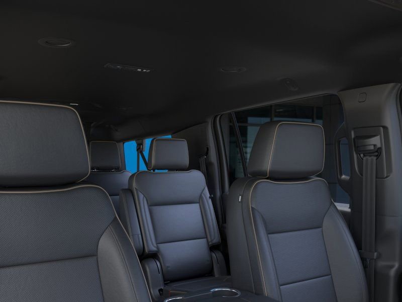 New 2025 Chevrolet Suburban Premier image 24