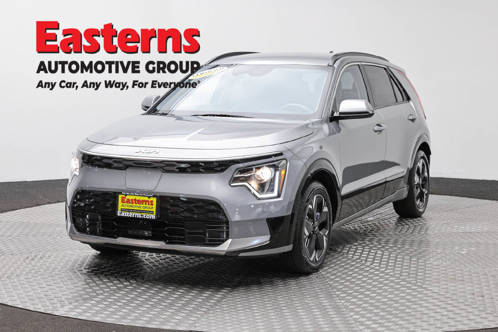 Used 2023 Kia Niro Wind FWD image 1