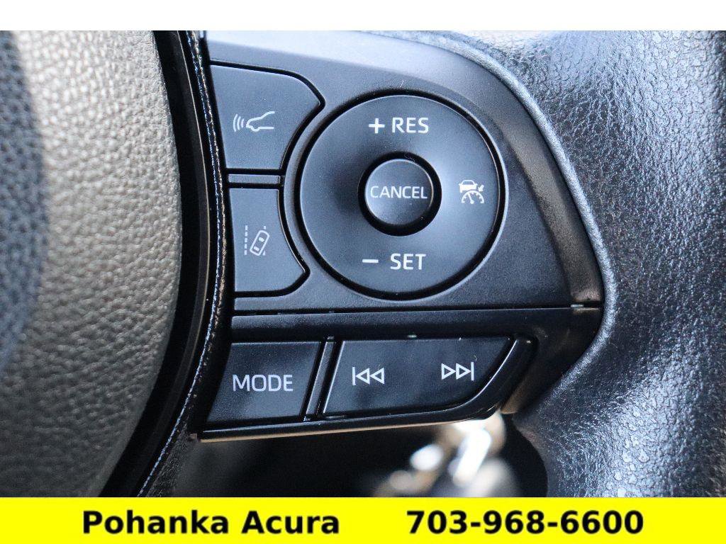 Used 2021 Toyota RAV4 LE image 13