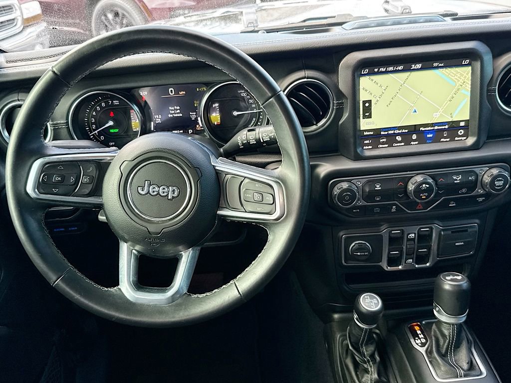 Used 2021 Jeep Wrangler Unlimited Sahara image 25