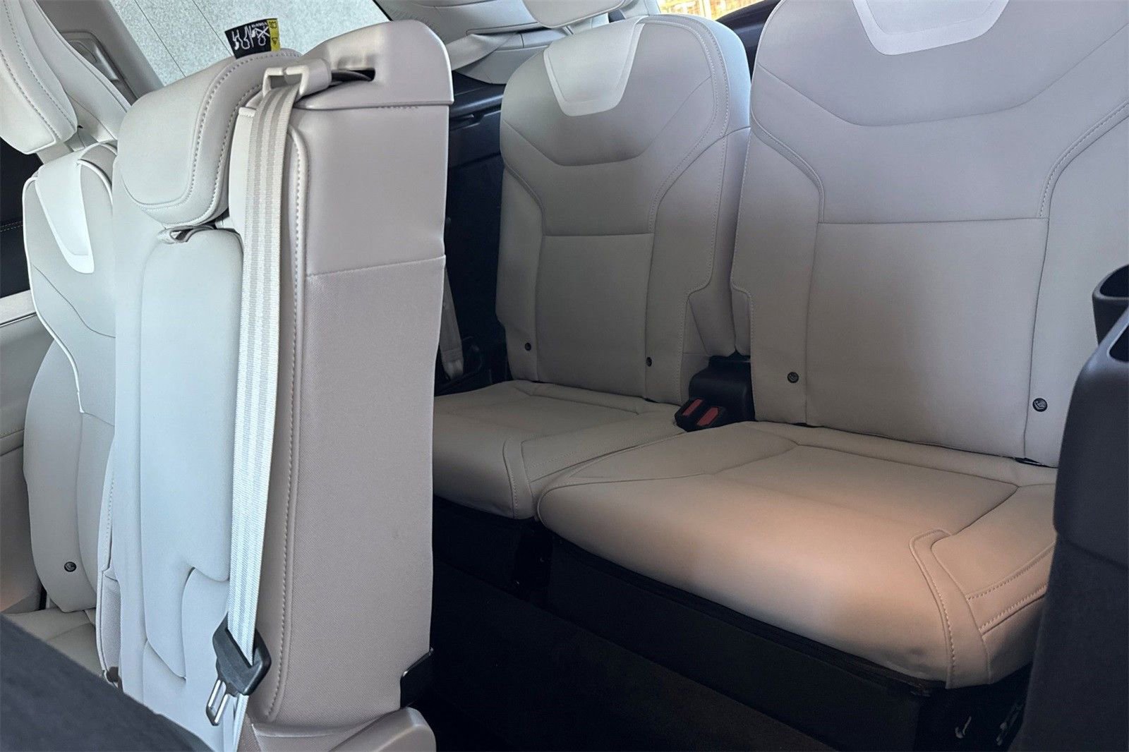 New 2025 Volvo EX90 Plus w/ Protection Package Premier image 14