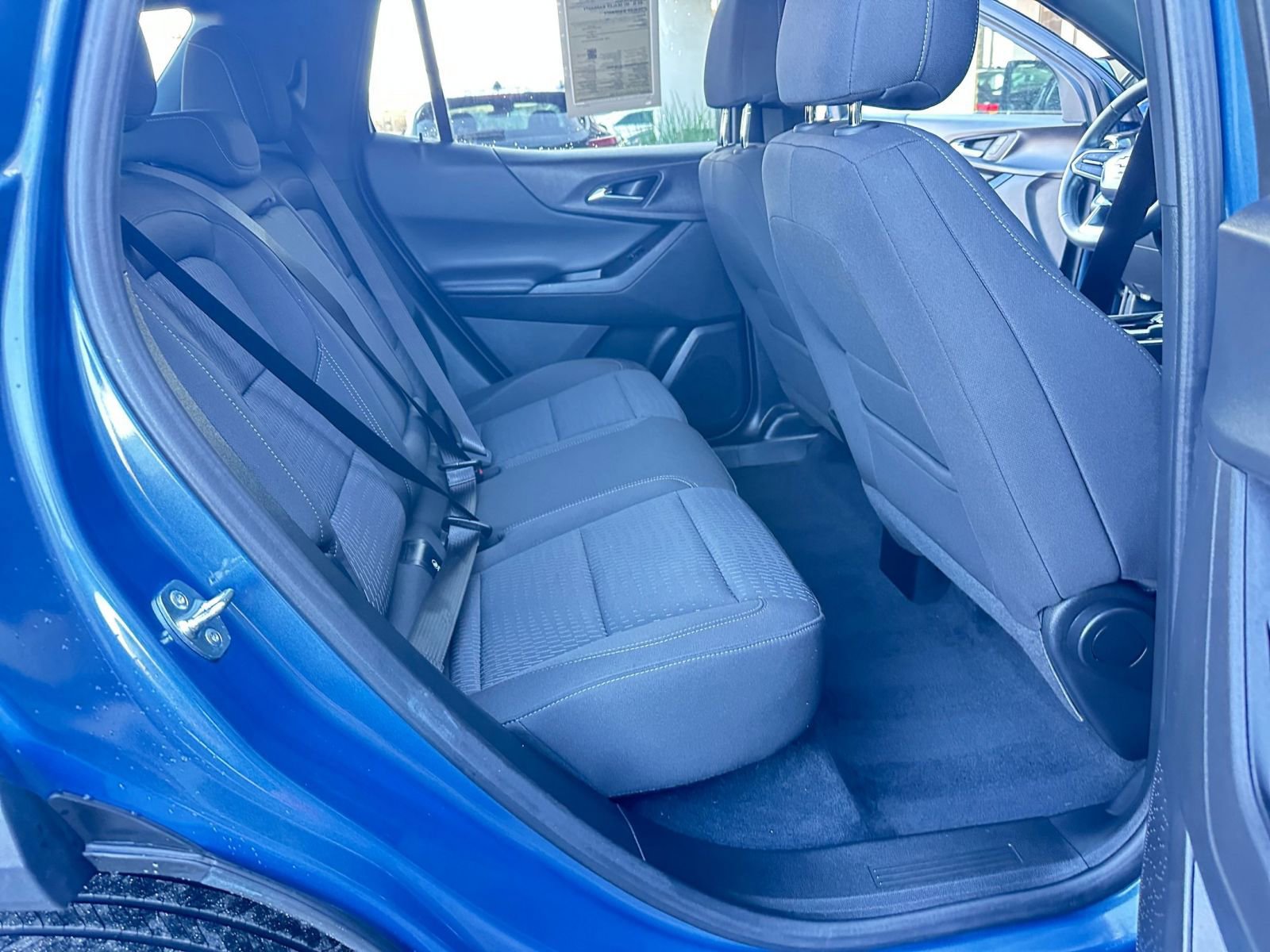 Used 2025 Chevrolet Equinox LT image 25