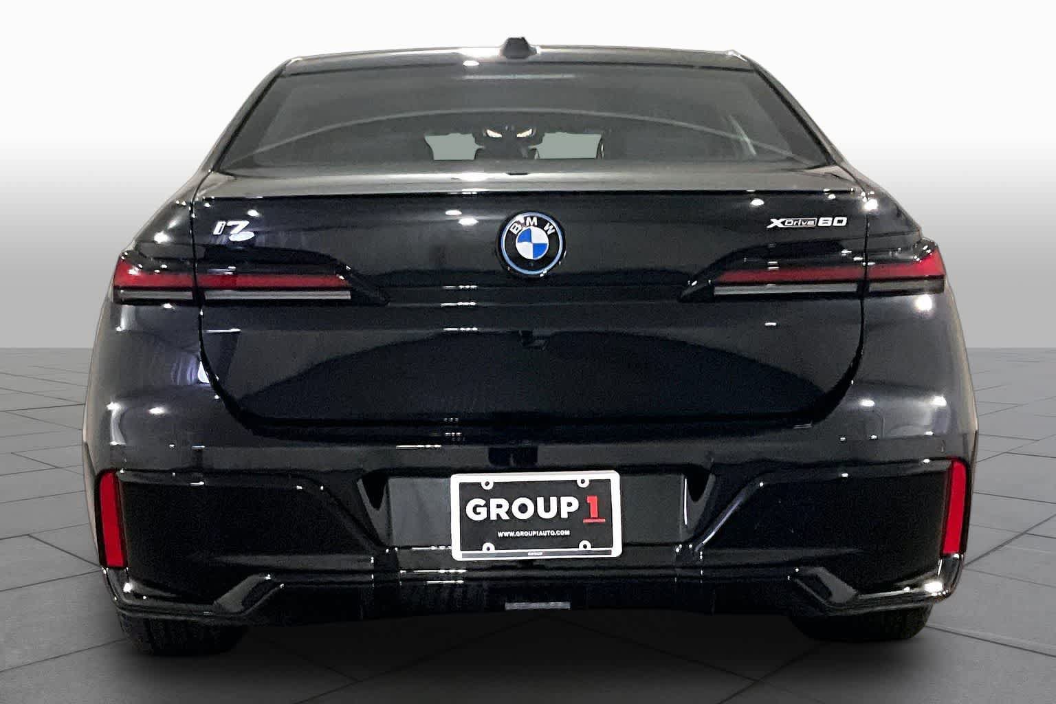 New 2026 BMW i7 xDrive60 AWD/4WD image 4