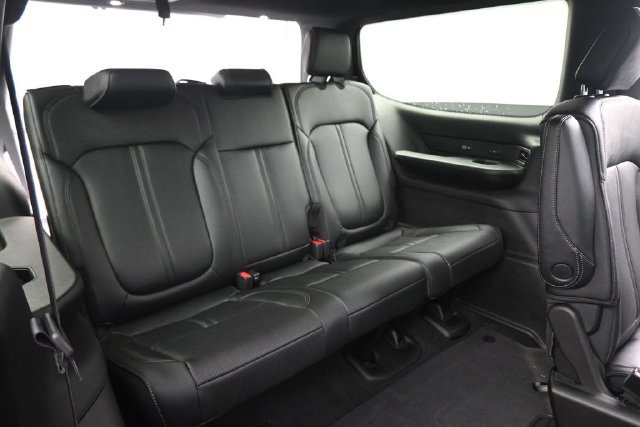 New 2026 Jeep Grand Wagoneer Limited AWD/4WD image 23