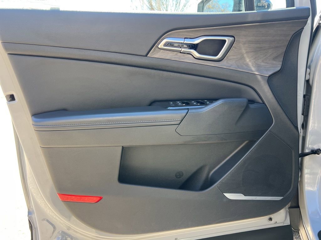 Certified 2023 Kia Sportage X-Line image 11