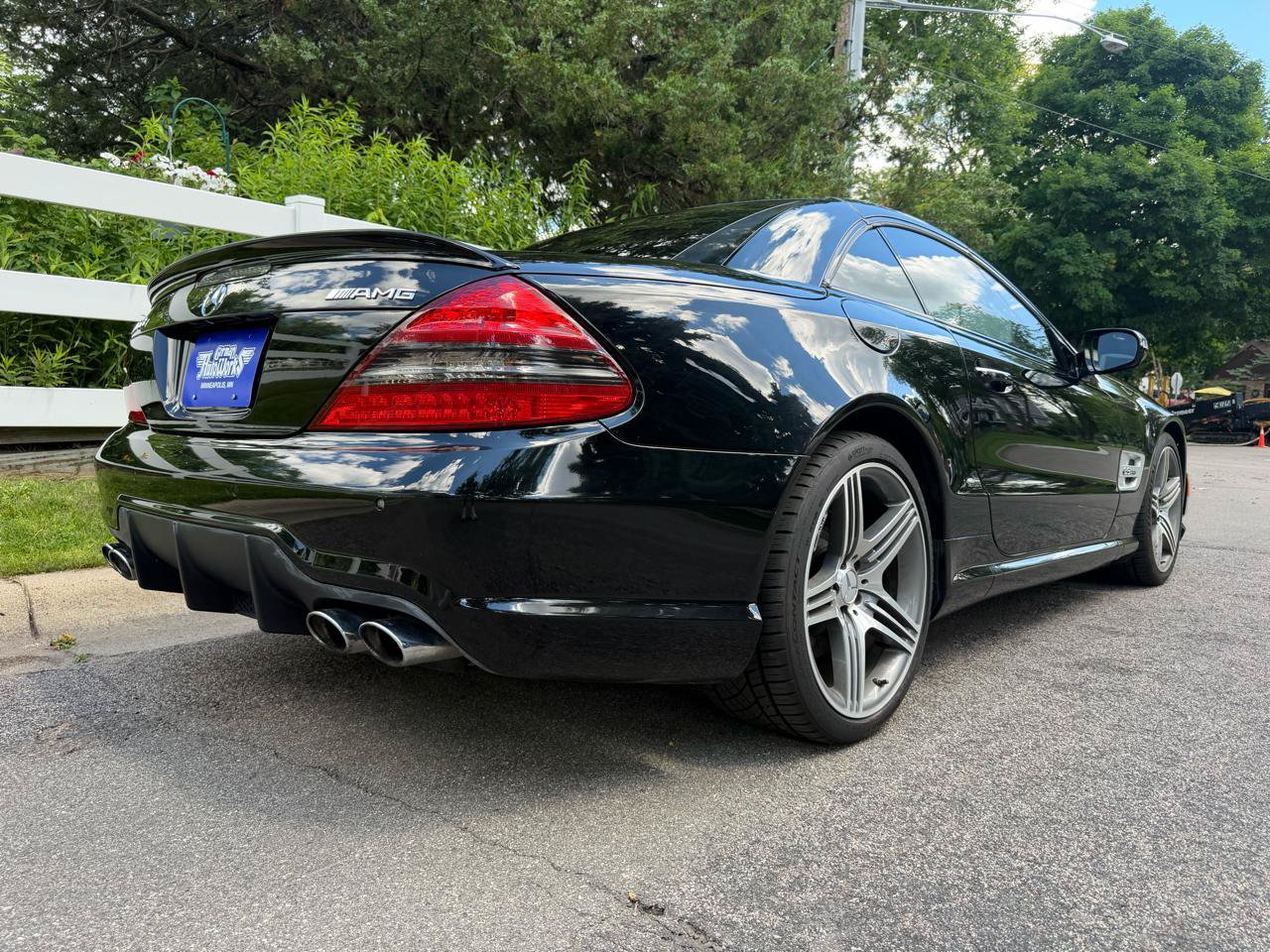 Used 2011 Mercedes-Benz SL 63 AMG image 28
