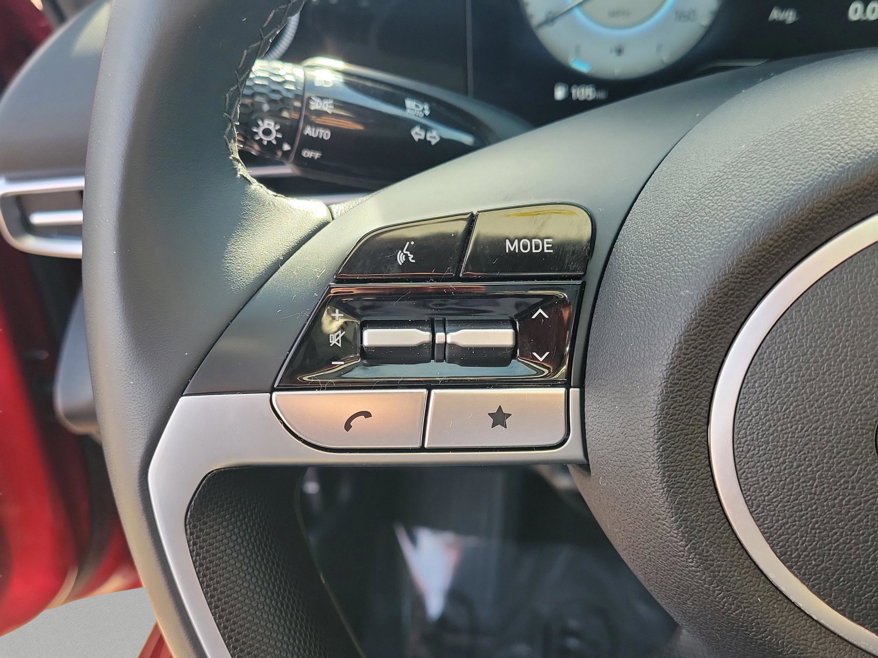 Certified 2024 Hyundai Elantra Limited image 19