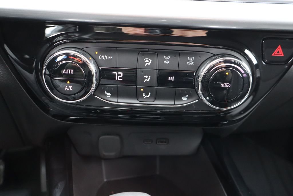 Used 2025 Chevrolet Trax LT w/ Driver Confidence Package FWD image 14