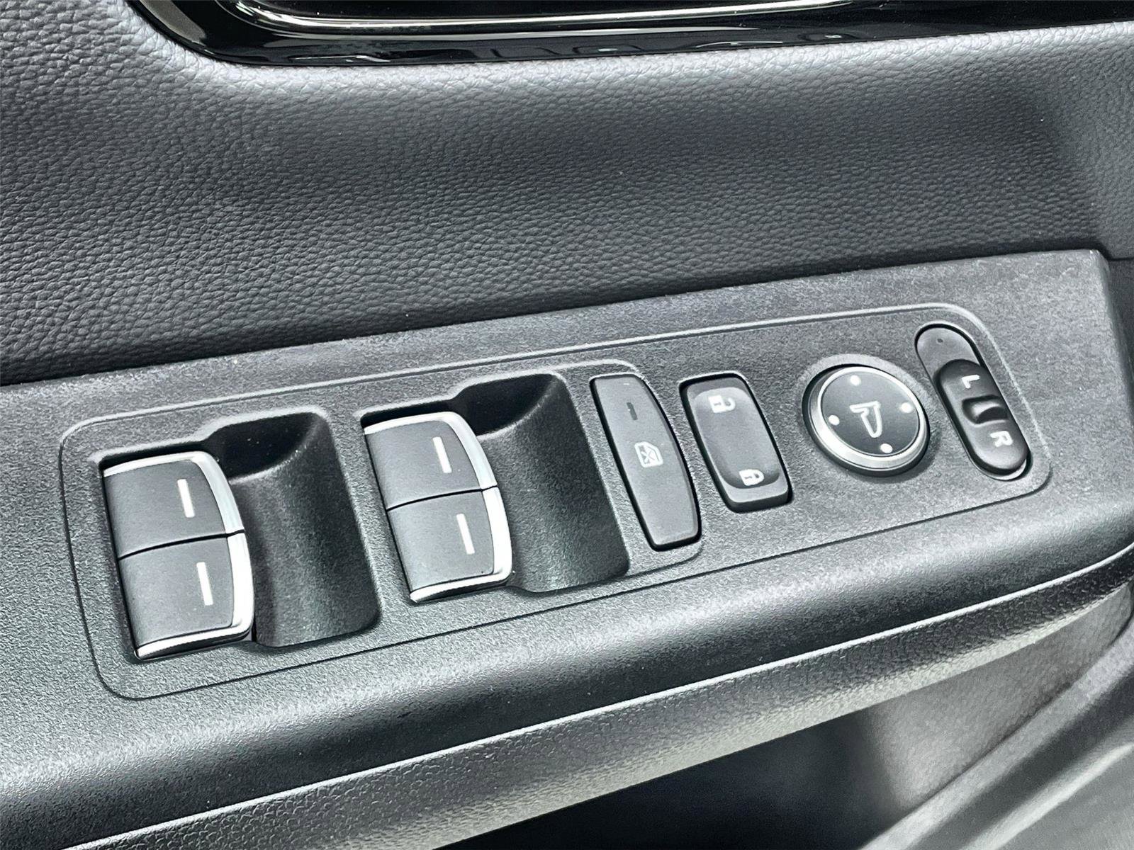 New 2026 Honda CR-V EX-L image 12