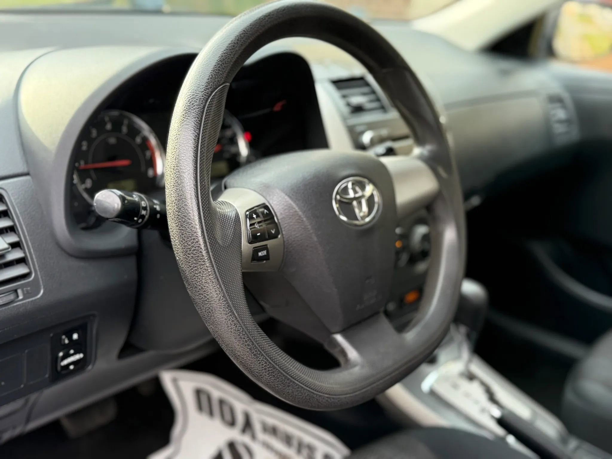 Used 2011 Toyota Corolla S image 8
