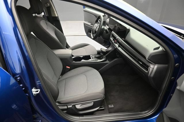 Used 2025 Kia K4 FWD image 34