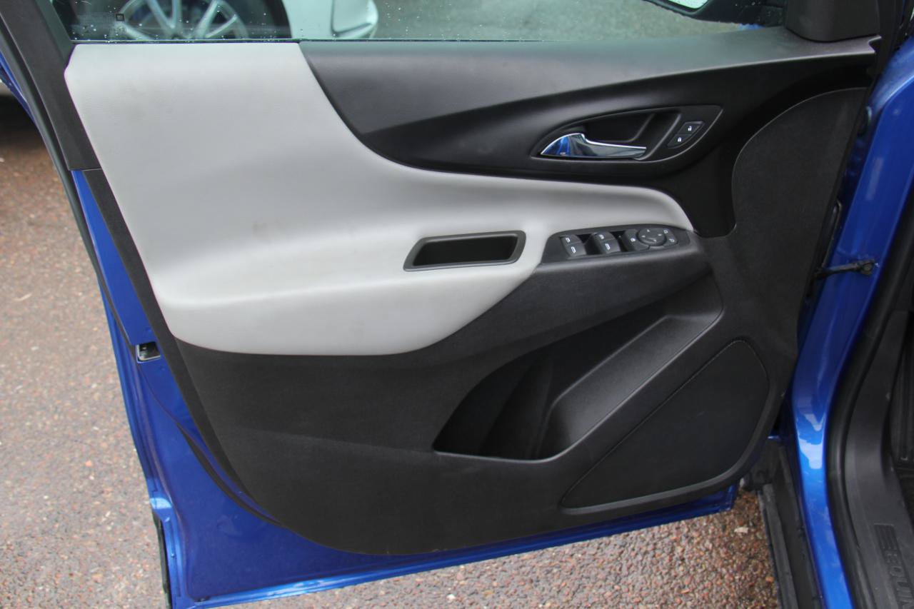 Used 2019 Chevrolet Equinox LS FWD image 18
