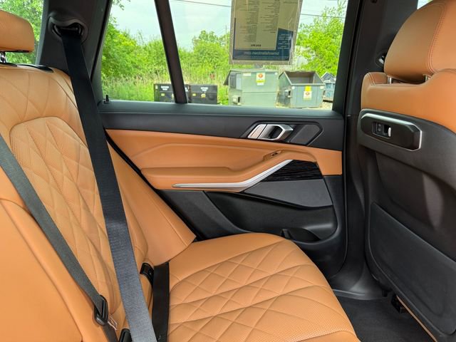 Certified 2024 BMW X5 xDrive40i w/ M Sport Package AWD/4WD image 18