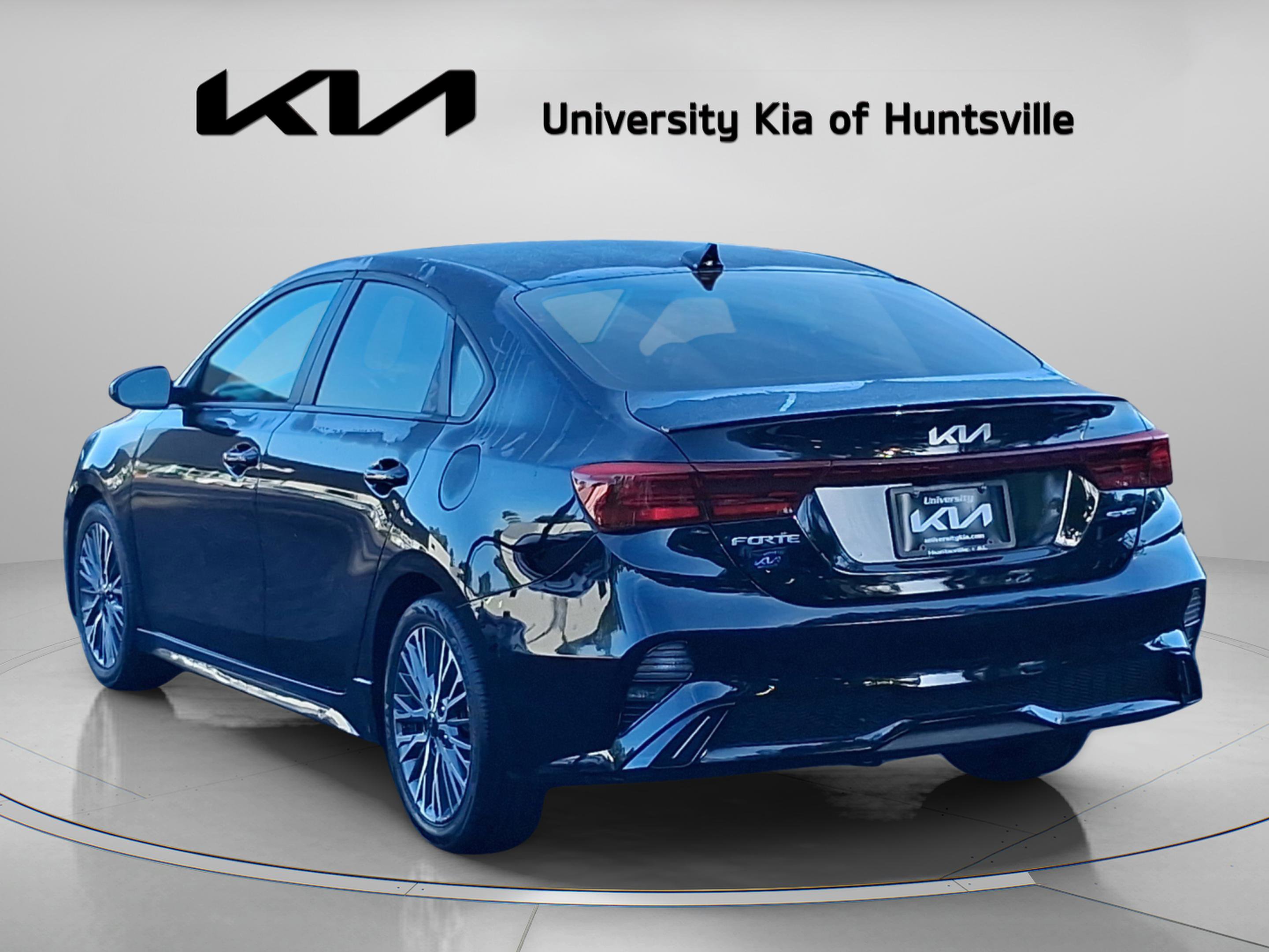 Used 2024 Kia Forte GT-Line w/ GT-Line Premium Package FWD image 5