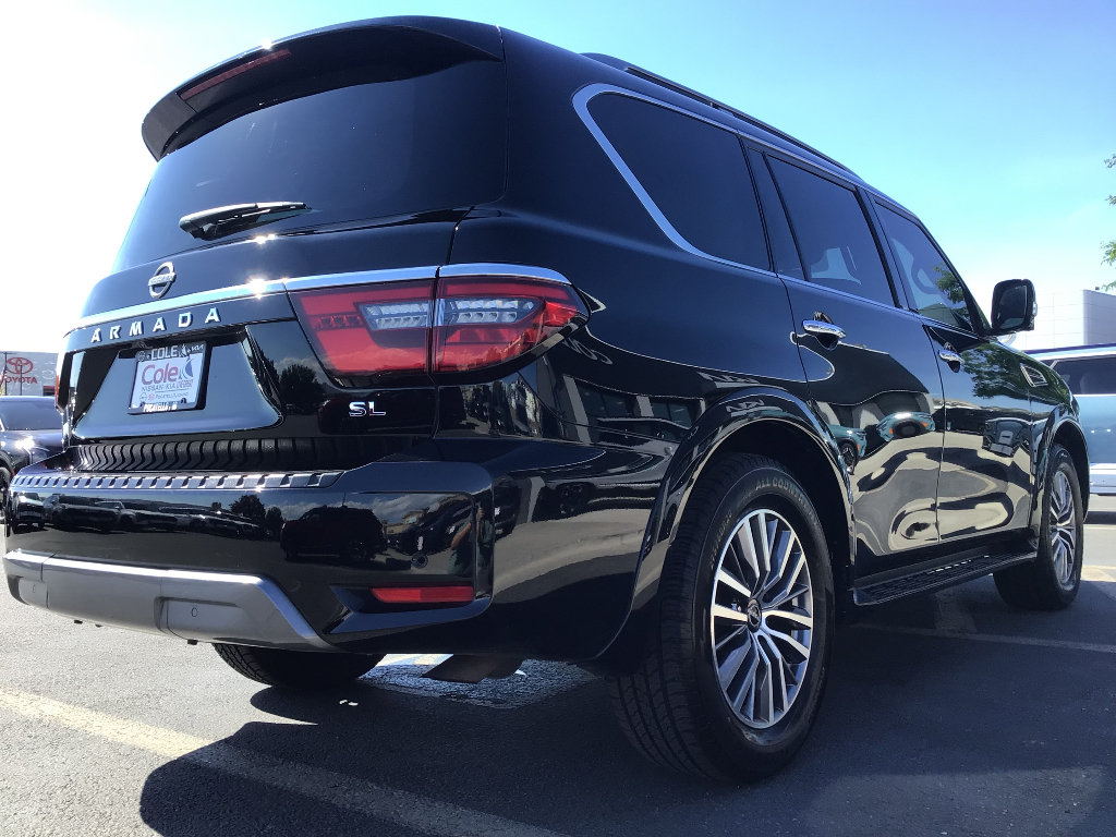 Used 2023 Nissan Armada SL AWD/4WD image 4
