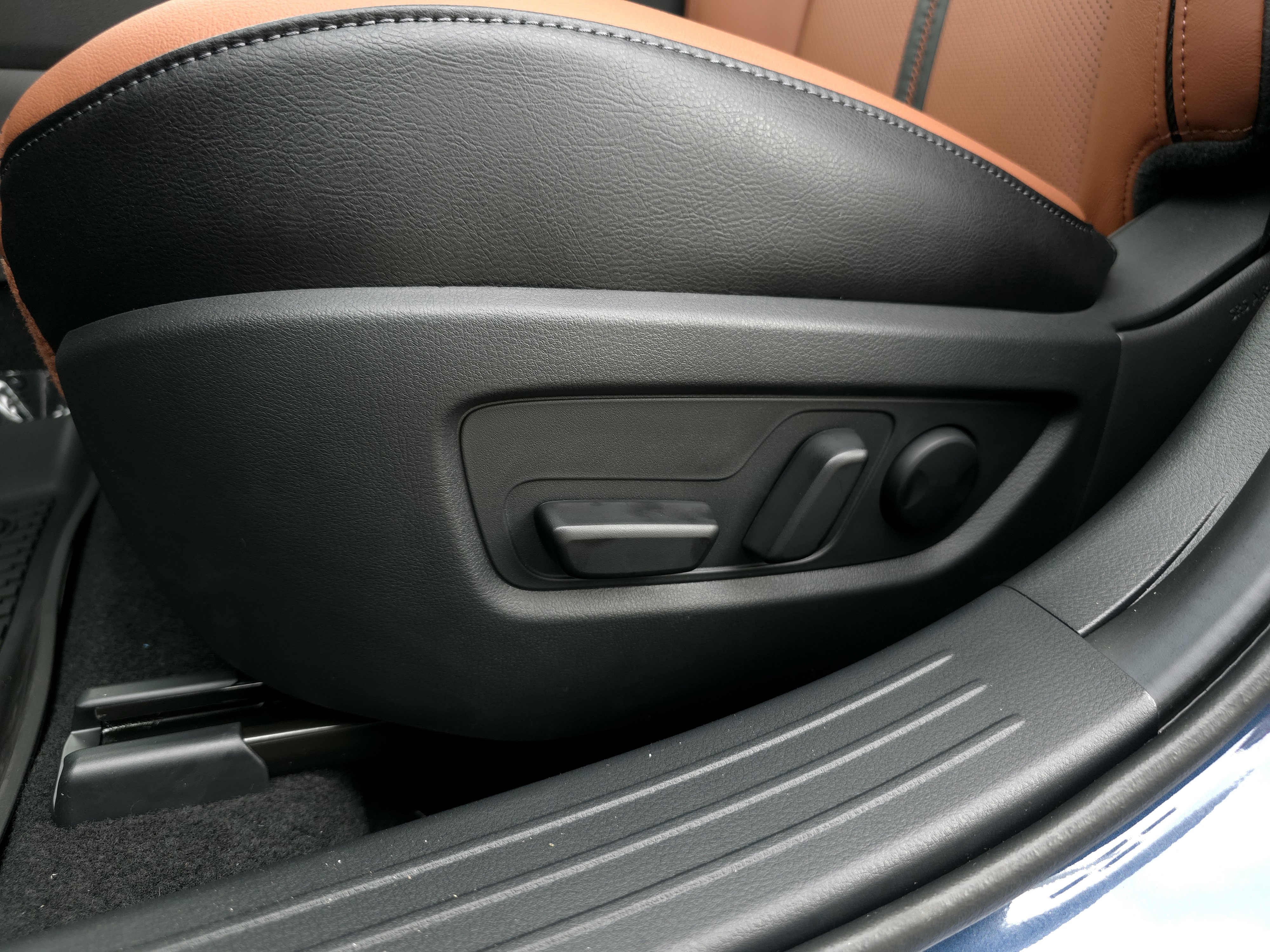 New 2025 MAZDA CX-50 AWD 2.5 Turbo w/ Accent Package image 11