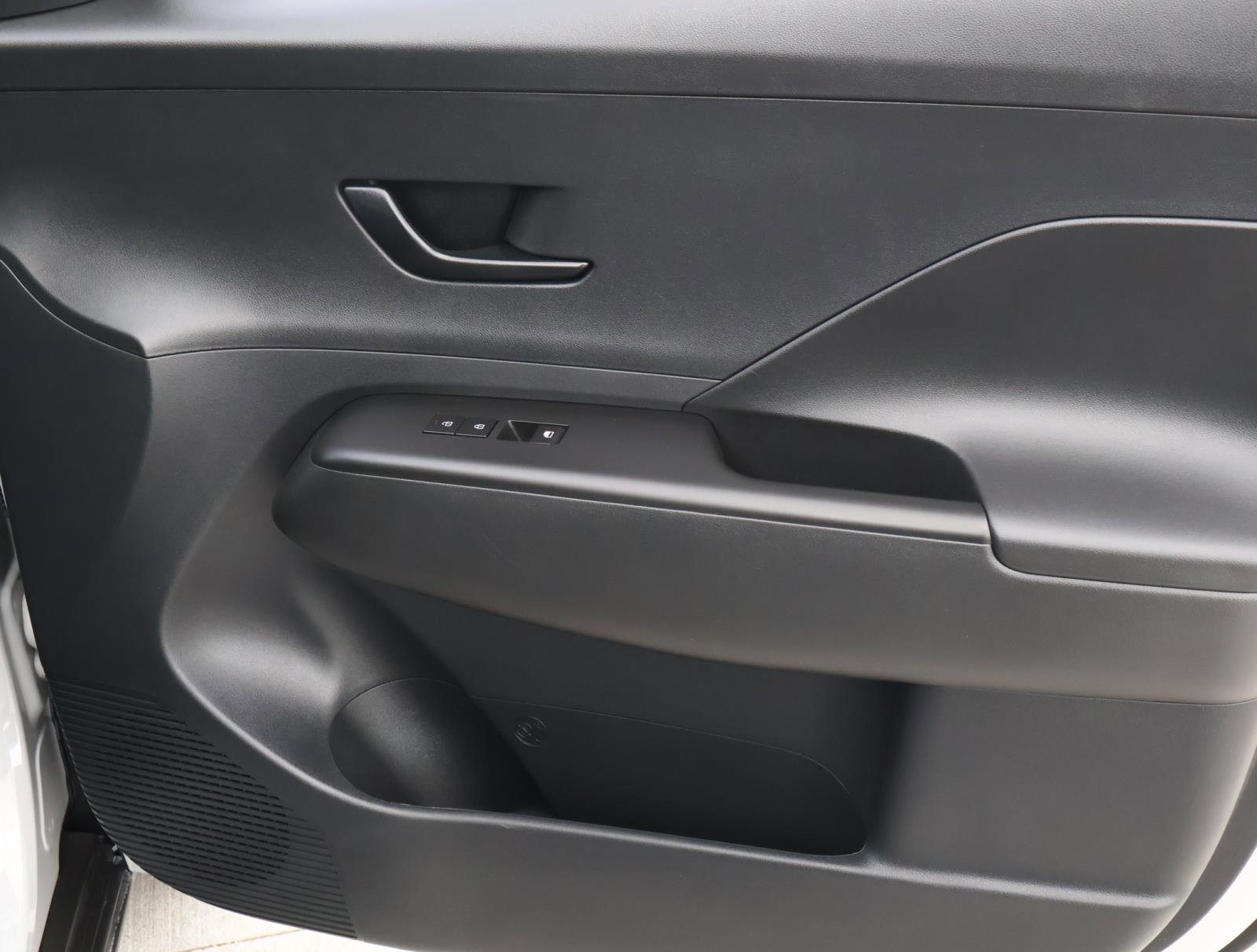 Certified 2026 Hyundai Kona SE image 15