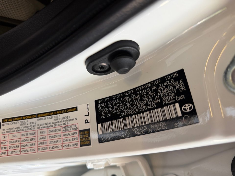 Used 2026 Toyota Corolla SE FWD image 39