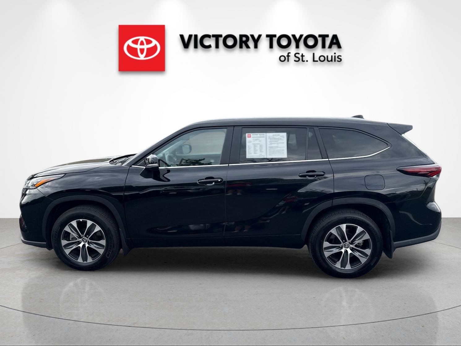 Used 2026 Toyota Highlander XLE AWD/4WD image 6
