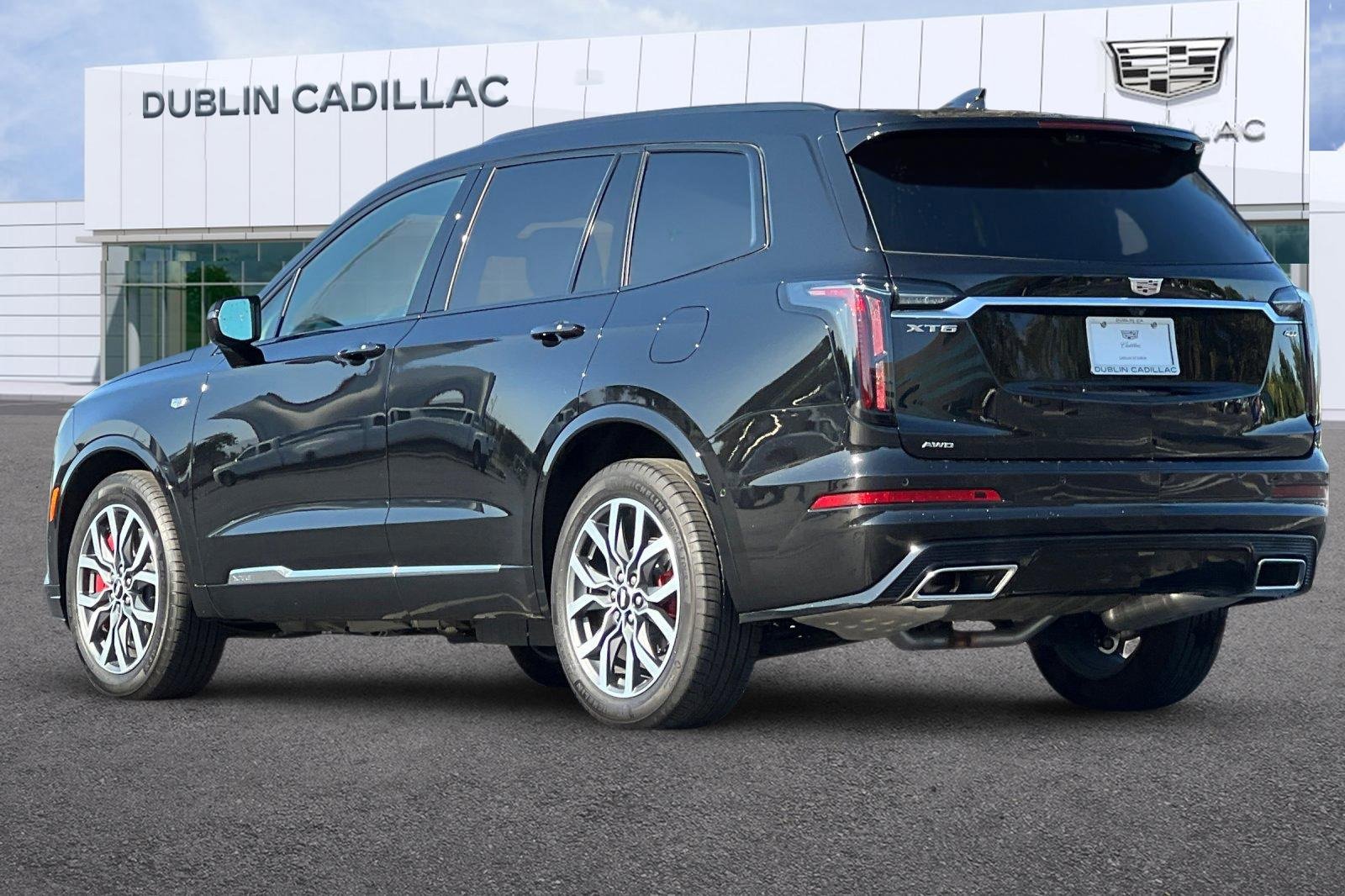 Certified 2024 Cadillac XT6 Sport w/ Platinum Package image 6