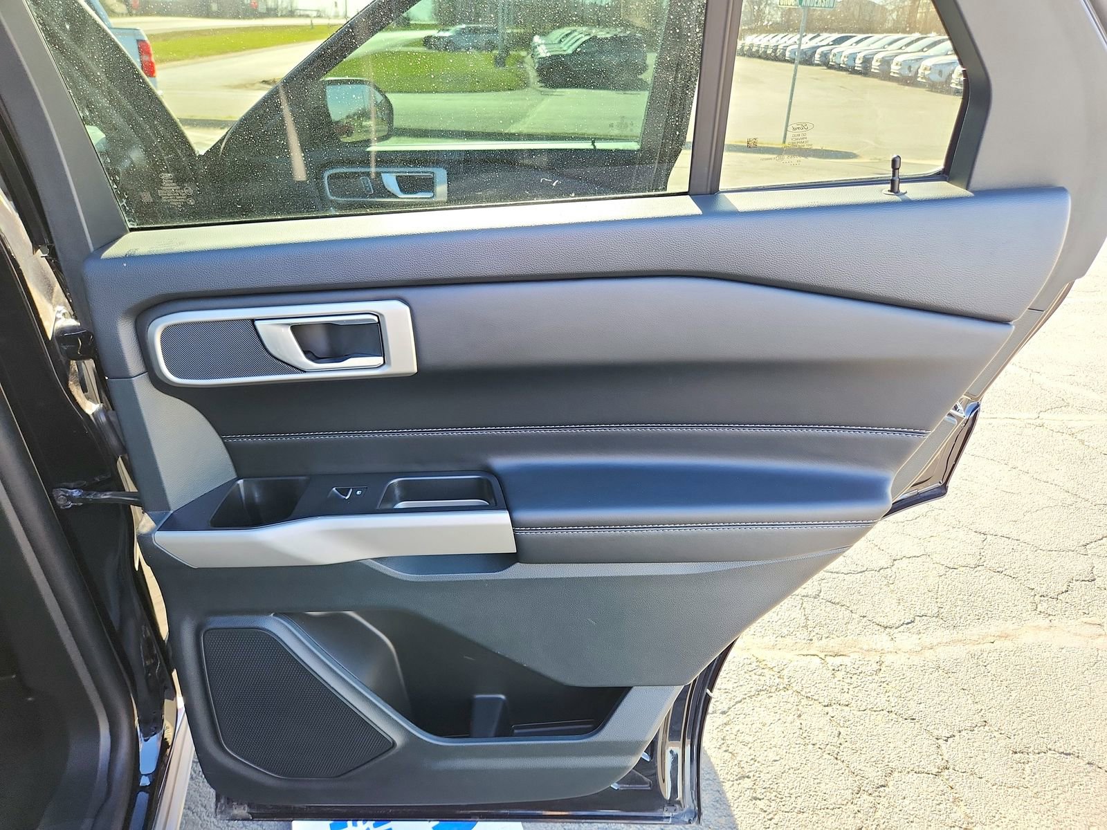 Used 2023 Ford Explorer XLT w/ Equipment Group 202A image 29