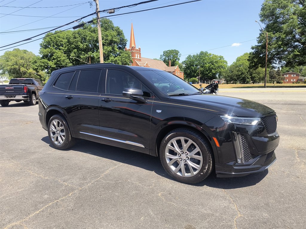 Used 2020 Cadillac XT6 Sport w/ Platinum Package AWD/4WD image 7