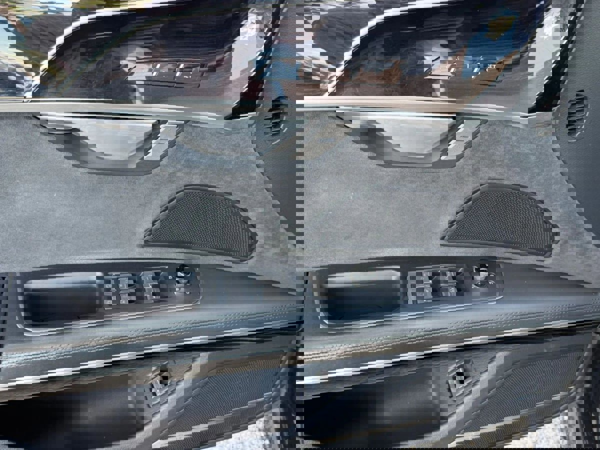 Used 2021 Audi S8 L w/ S8 Executive Package image 55