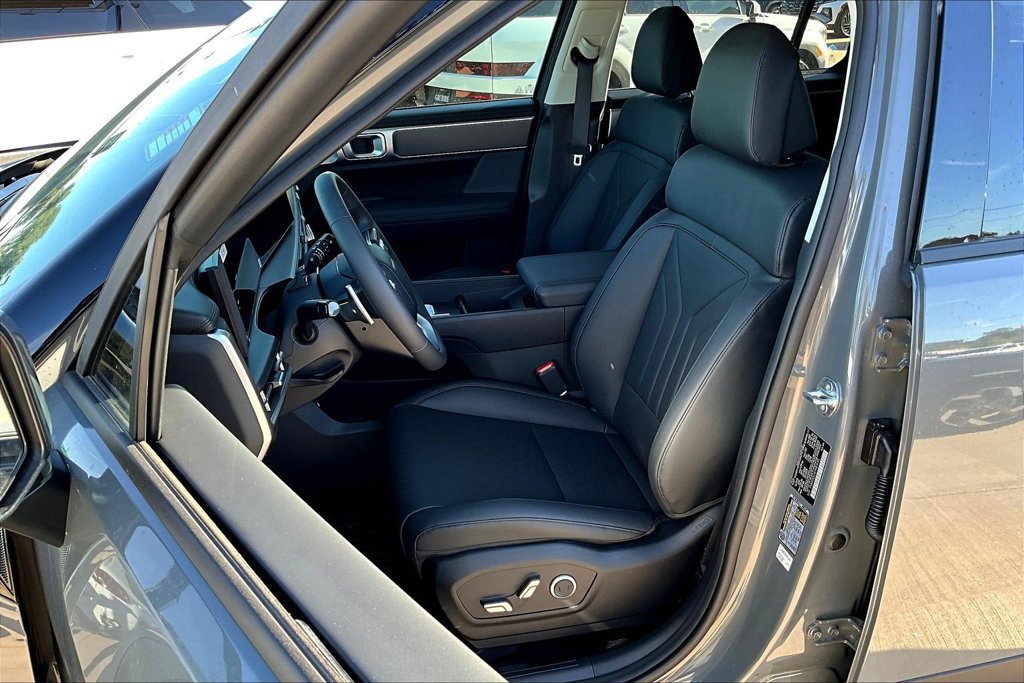 Used 2026 Hyundai Santa Fe SEL AWD/4WD image 32