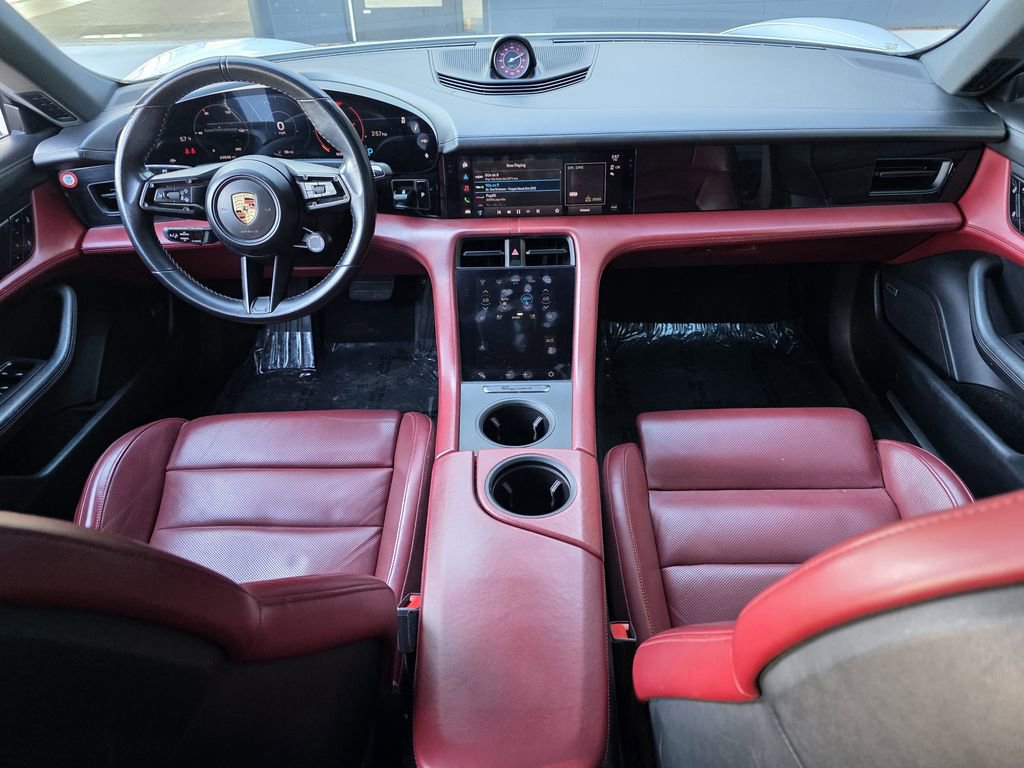 Used 2020 Porsche Taycan 4S image 11