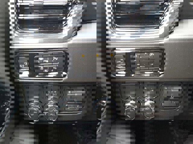 New 2026 GMC Yukon XL Elevation w/ Elevation Premium Package image 33