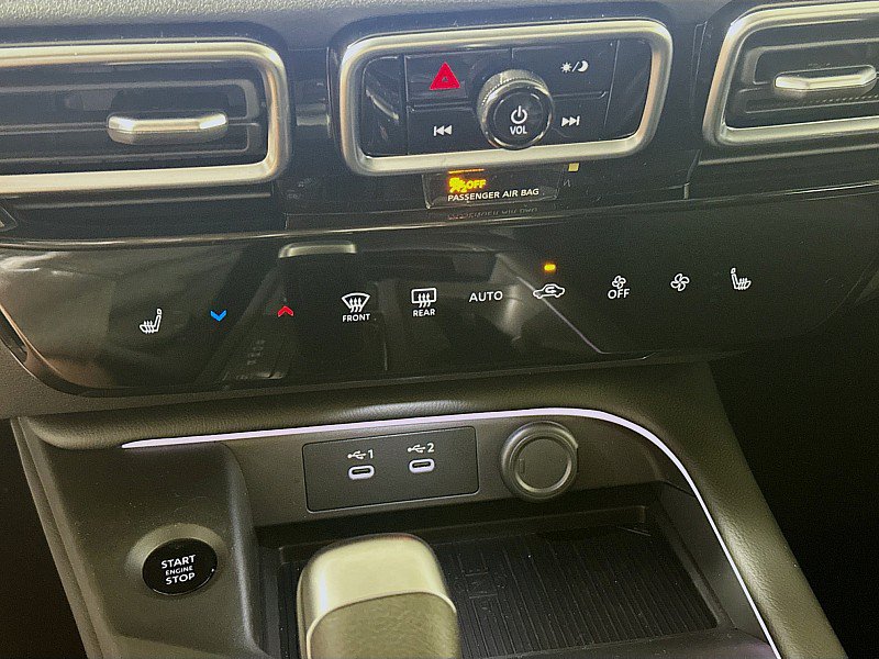 New 2026 Nissan Sentra SV w/ SV Convenience Package FWD image 17
