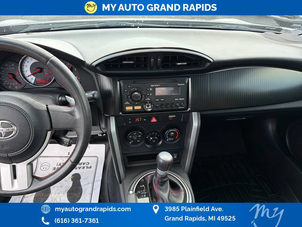 Used 2013 Scion FR-S RWD image 19